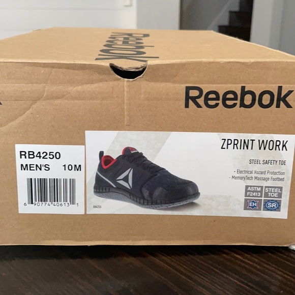 Reebok RB4250 Size 10 Men’s - Picture 1 of 5